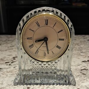 Vintage Clear Glass Quartz Clock